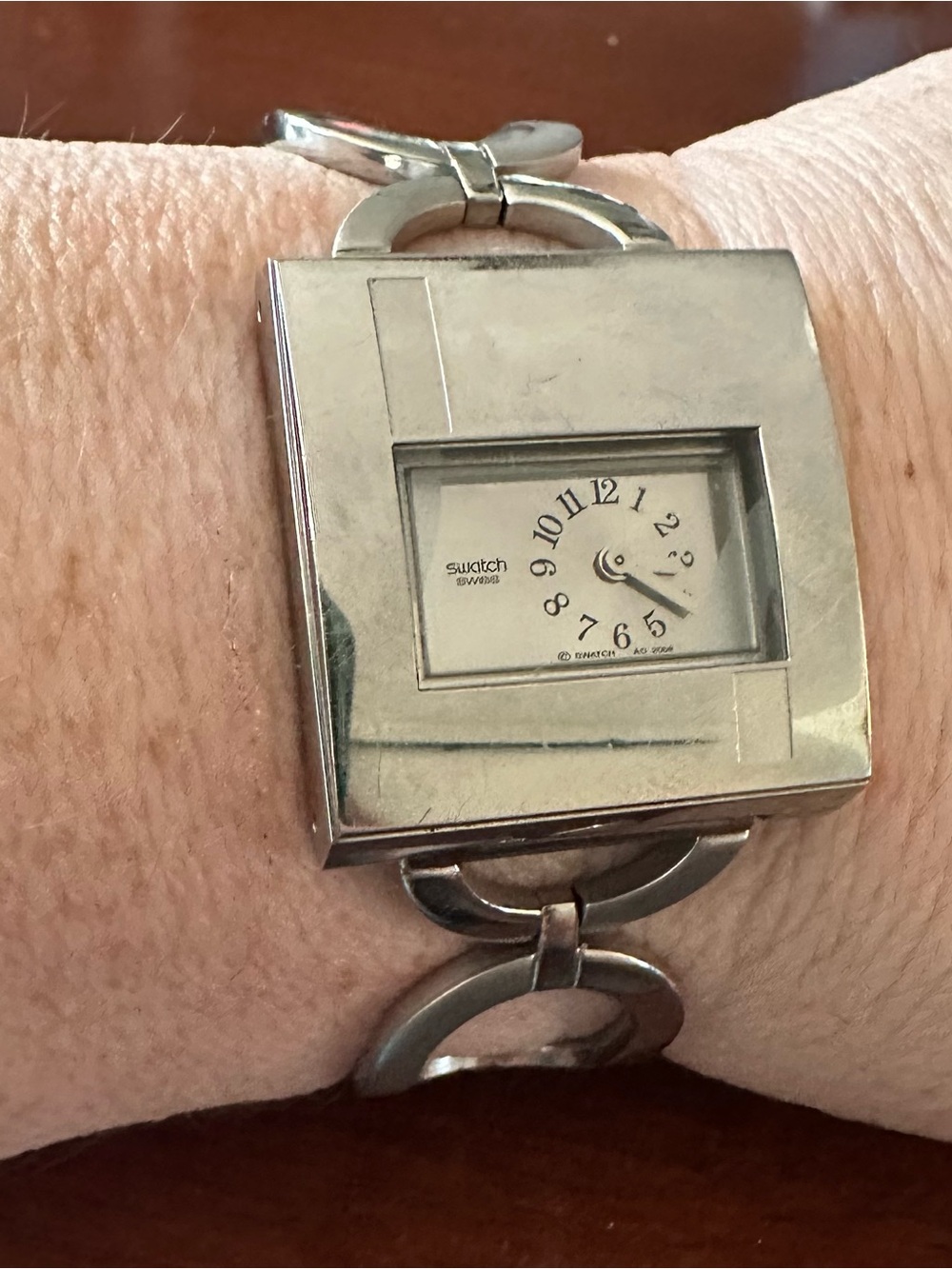 VGUC women’s Swatch Irony YUS122G Chain Me On lady’s square watch - Picture 3 of 6
